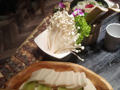 -热火朝天鲜切牛肉火锅(南强街巷店)