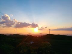 -齐岳山