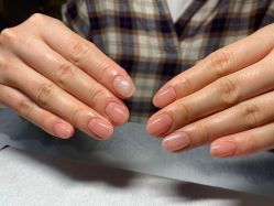 -AKIRA 安久日式美甲美睫