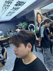 -藤野造型专业烫染接发