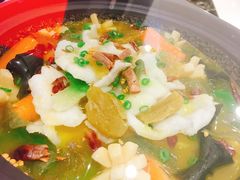 -周鱼小馆石锅酸菜鱼(活力汇店)