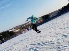 -长春莲花山滑雪场