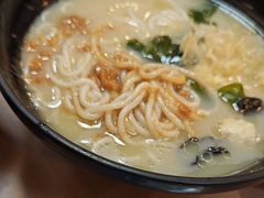 -灵芝妹子海鲜米线(瓦房店新玛特店)