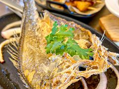 -潮界(LU·ONE凯德晶萃广场店)