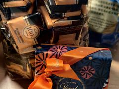 -VENCHI 闻绮(北京国贸商城店)