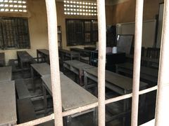 -吐斯廉屠杀博物馆