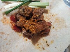 -马路牙子烧烤音乐酒馆(望京店)