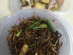 茶树菇猪颈肉-侬佳蒸菜馆(听潮店)