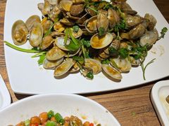 葱姜炒花蛤-平娃三宝烧烤·面食(南小街店)