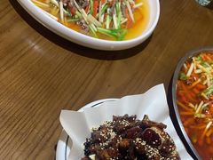 -邱金小炒·30 年盐帮江湖菜(自贡店)