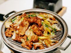 经典葱爆小羔羊肉-悦融·京鲁菜·露台花园(安定门店)