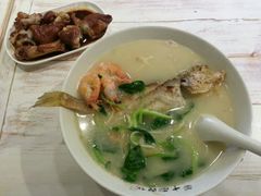 小黄鱼面-十面欢腾·海鲜面·台式Bistro(长乐路店)