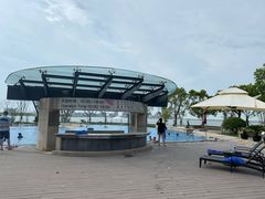 -上海滴水湖皇冠假日酒店