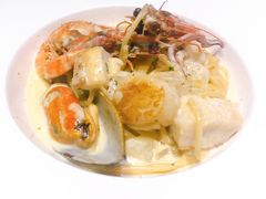 白酒奶油海鲜意大利面-JANS意式简餐厅·惠灵顿牛排