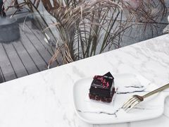 -UNI UNI(环亚凯瑟琳店)