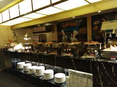 自助取餐区-夏阳湖皇冠假日酒店-自助餐厅