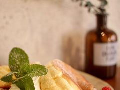 莓果奶油芝士舒芙蕾松饼-UPPER KITCHEN(延安路店)