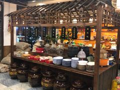 -黄桷树曹家私房菜(江与城店)