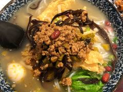 七爺螺螄粉-螺世纪螺蛳粉·桂味小排档(裕德店)