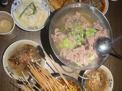 -肖四女乐山跷脚牛肉(南汇大学城生活广场店)