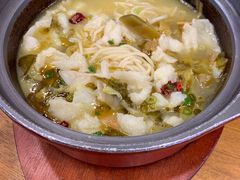 -周鱼小馆石锅酸菜鱼(活力汇店)