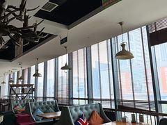 -豪客嘉族·麦尼顿西餐厅(乐福天下店)