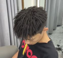 点击看大图 -尤司男士国潮理发馆