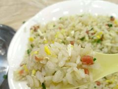 -江城燕子大排档(江汉路步行街店)