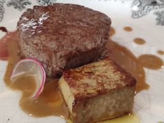 -La Villa French Restaurant