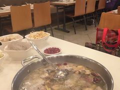 -一席地·本地鸡窝·杭帮鸡火锅(萧山银隆百货店)