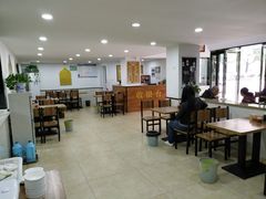 大堂-草桥清真牛肉锅贴扁食店