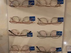 -标准眼镜·蔡司官方授权店(塘沽远洋未来汇店)