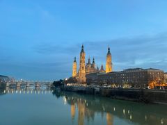 -皮拉尔圣母圣殿主教座堂