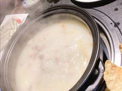 -大匠工房古船木艺术餐厅·猪肚鸡专门店(长白仙岛店)