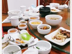 -萨拉伯尔(燕莎友谊商城店)
