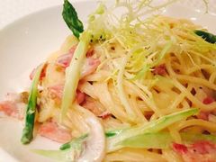 -香格里拉鱼跃地中海西餐厅·牛排披萨