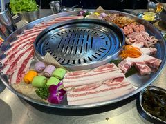 -哈哈碳都·牛肋条无限自助烤肉(台江万达店)