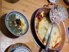 -洱火云南酸菜牛肉火锅(石景山当代商城店)