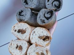 黑芝麻贝果-初一·BAKERY