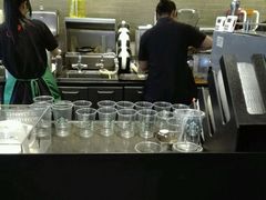 -星巴克臻选(莘庄仲盛店)