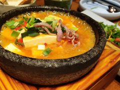 -云海肴·汽锅鸡·云南菜(天山百盛优客店)