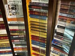 -钟书阁(珍园店)