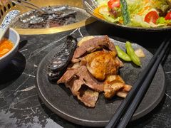 -山川小町·极番烧肉(新地假日广场店)