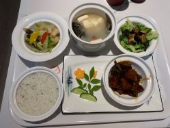-乐茵敔山湾月子中心(独栋湖景店)