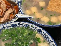 小潘特色鸭血粉丝汤-小潘记鸭血粉丝汤