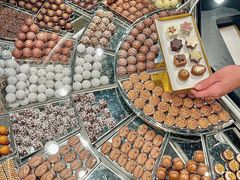 -Laderach 莱德拉(上海环贸iapm店)