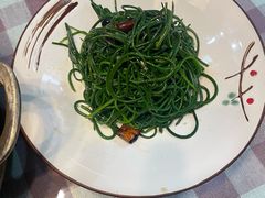 炝拌沙葱-伊帆食府·青海地方特色美食