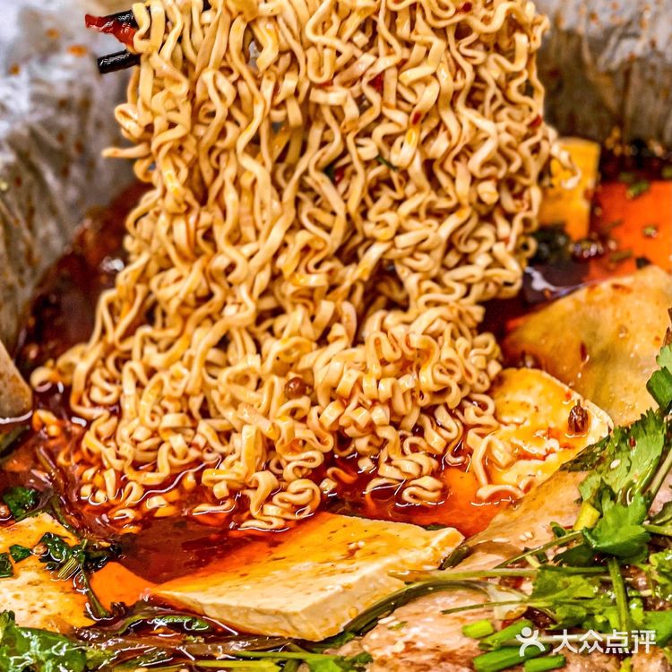 成都东门美食新地标🧲攀成钢High吃攻略