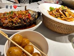 香煎大鲫鱼-费大厨辣椒炒肉(黄兴中心广场店)