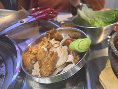 -哈哈碳都·牛肋条无限自助烤肉(宝龙店)